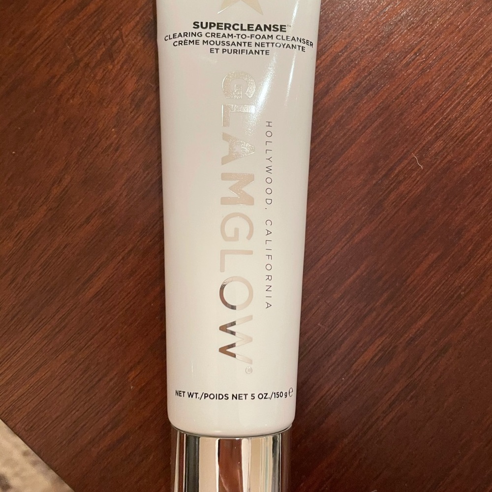 Glamglow face wash used only twice.